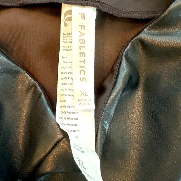 FABLETICS FAUX LEATHER look  Stretchy fabric, color BLACK, size XL, Inseam 26. - Picture 8 of 8